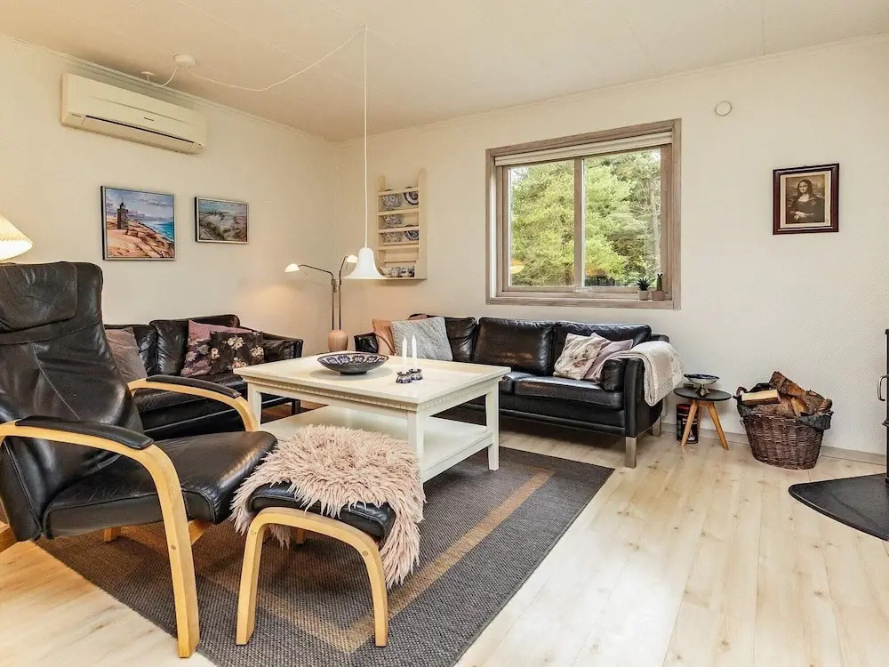 6 person holiday home in Løkken