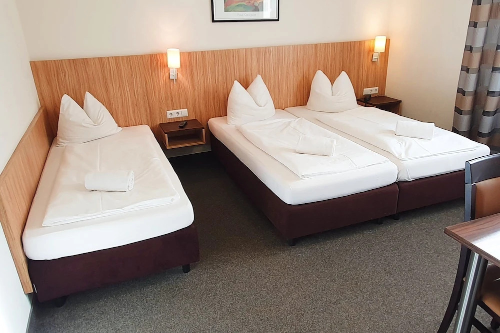 Sport Hotel Kenzingen inklusive Schwimmbad, Sauna und Frühstück nähe Europa-Park