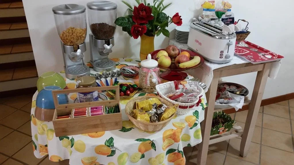 A Due Passi Dal Mare B&B