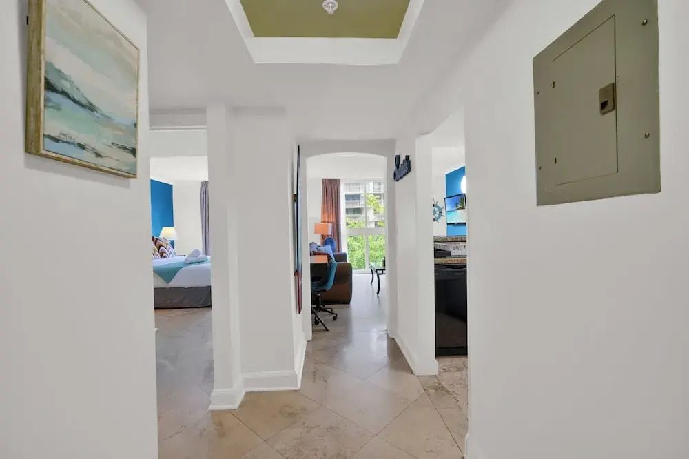Relaxing Condo with Free Parking