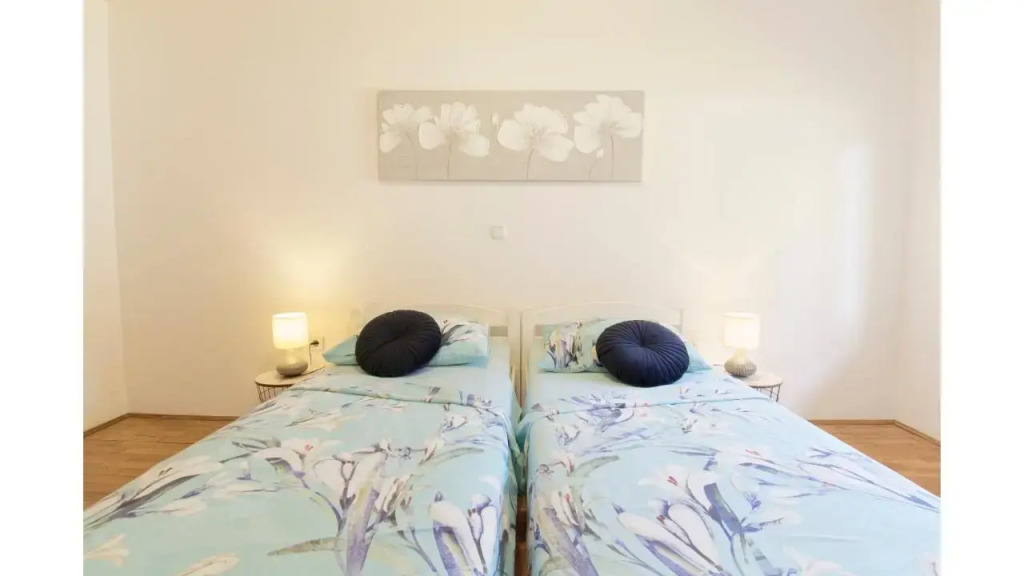 Holiday Home Tina by Rent Istria