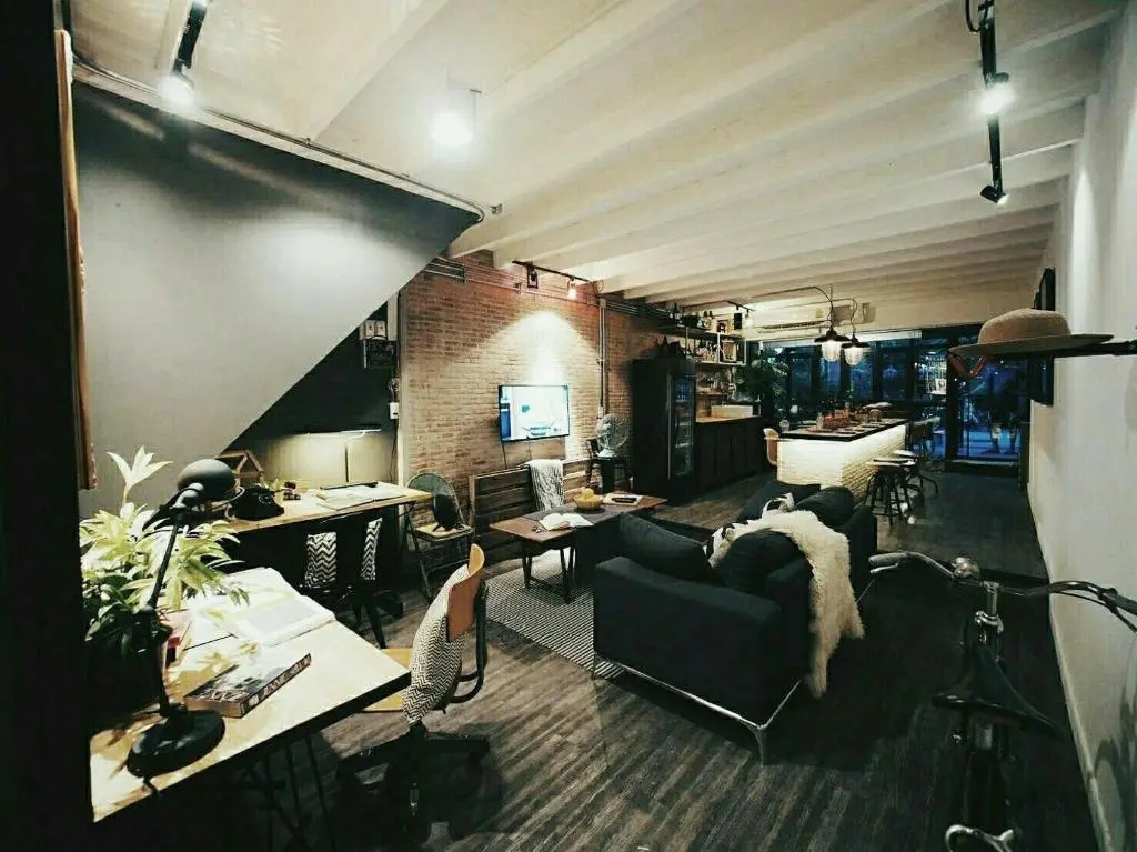 2BR House with Bathtub near Old City