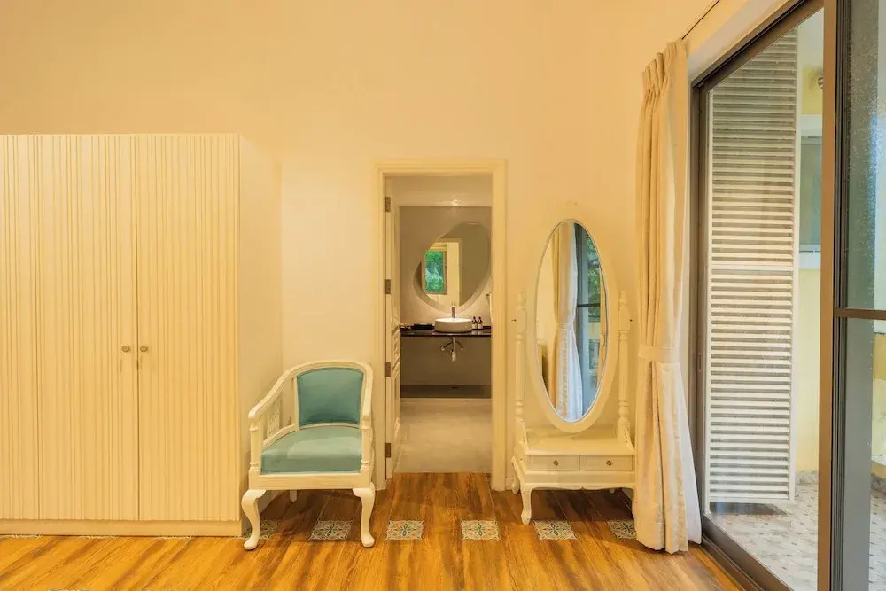ELIVAAS Kensho Daisy | 5 BHK Villa With Plunge Pool