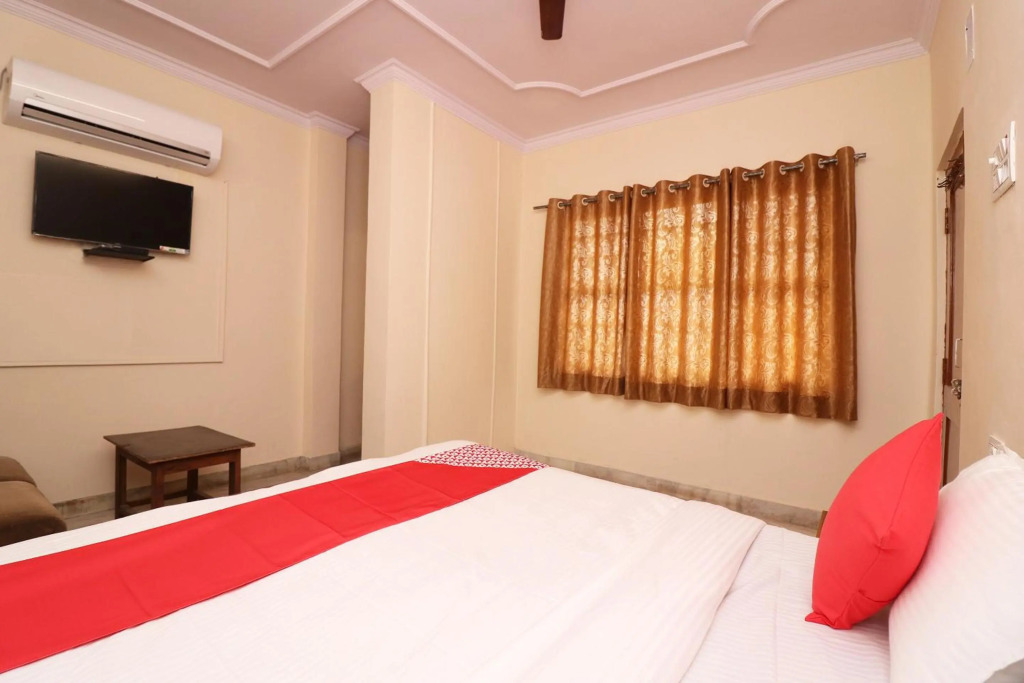OYO Flagship 22655 Hotel Midtown