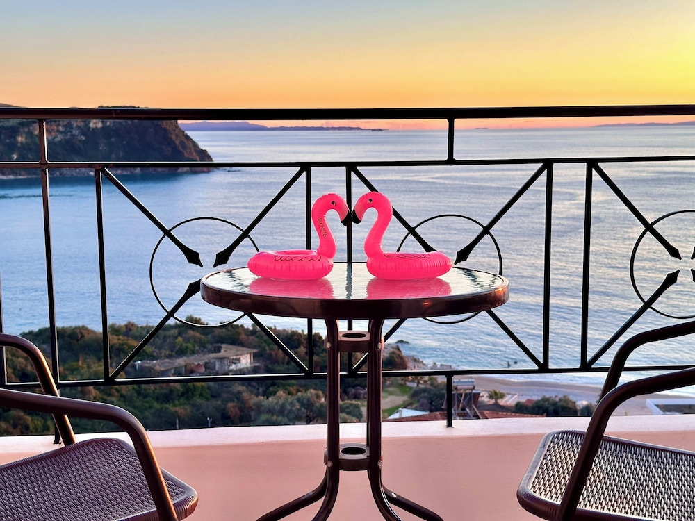 Roumers Himara