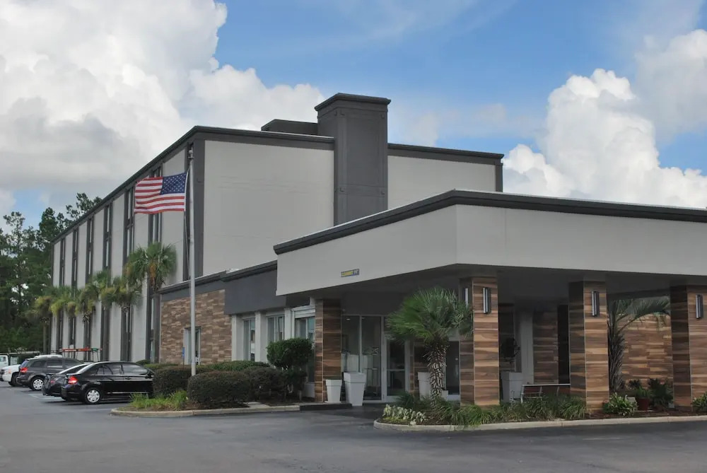 Holiday Inn Express Charleston-Summerville