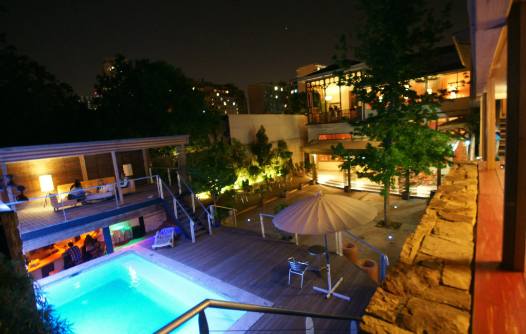 Happy House Hostel