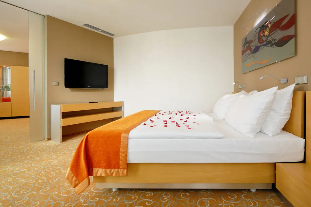 OREA Hotel Atrium