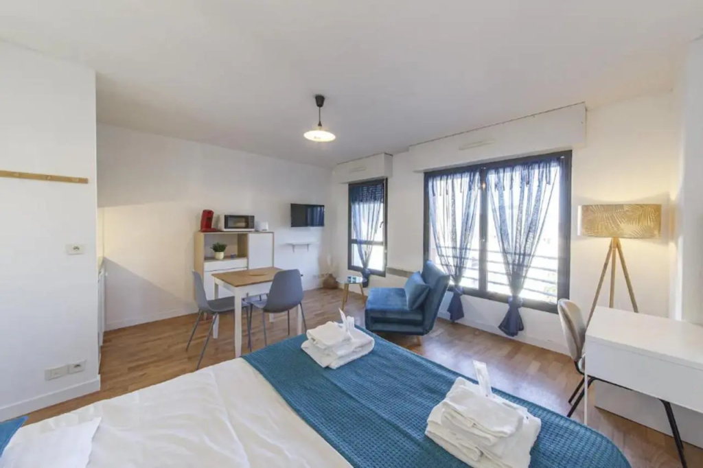 Studio en résidence proche gare de Laval
