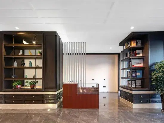 Lanjing Hotel
