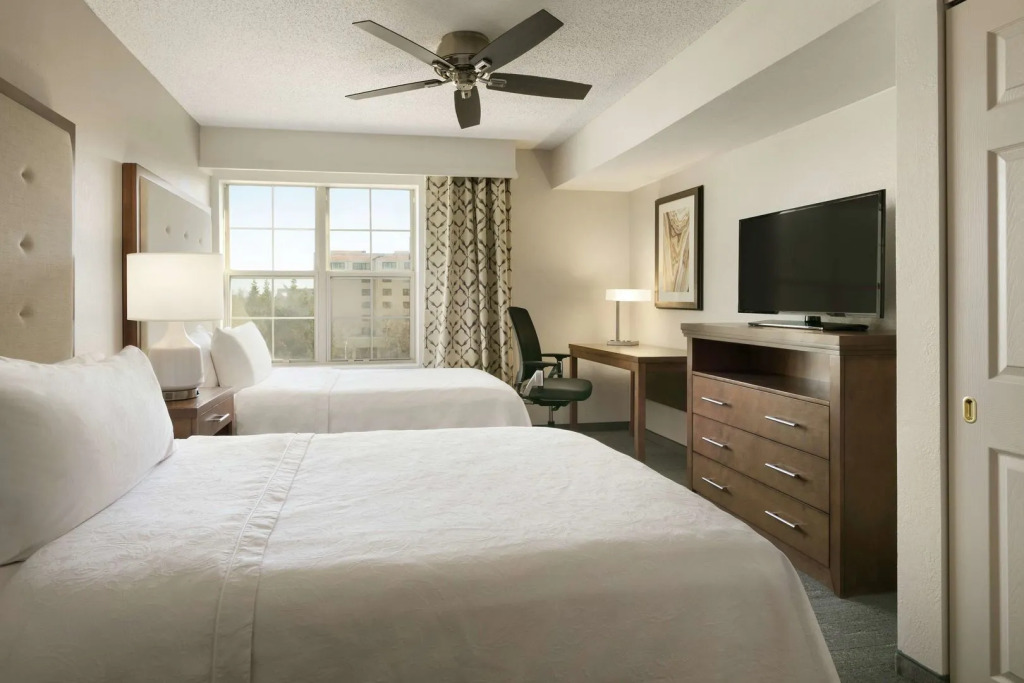Homewood Suites by Hilton Kansas City Airport