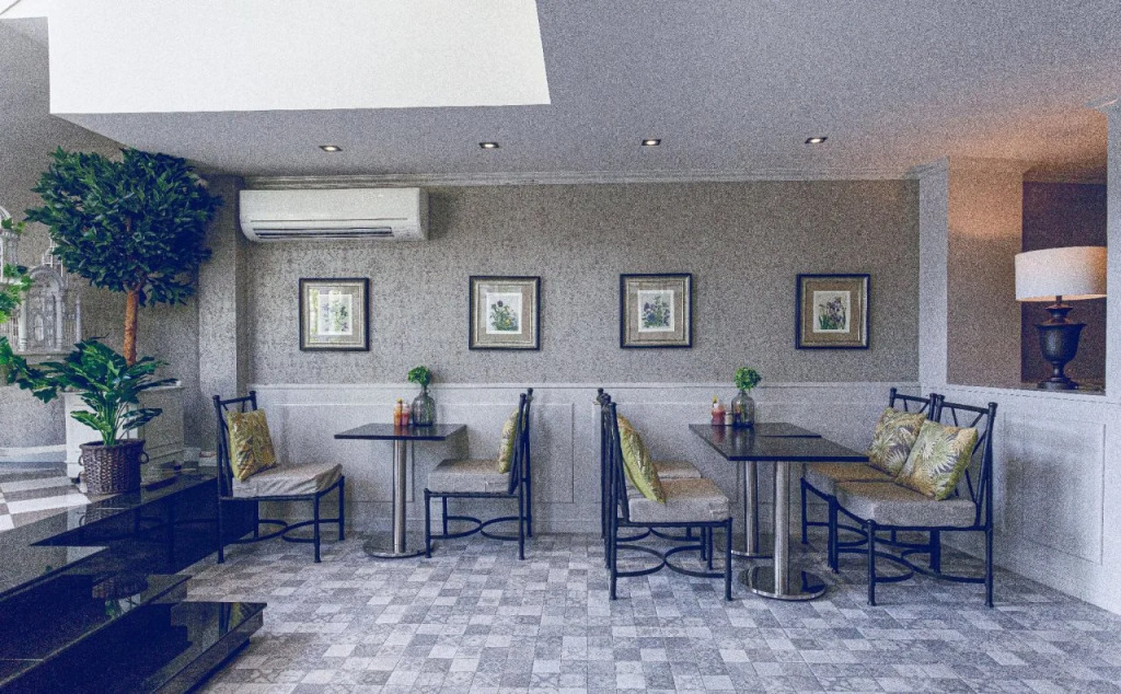 Club Tree Hotel