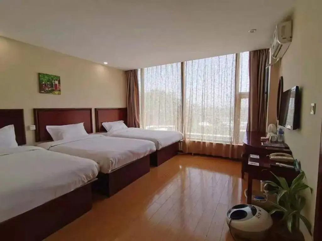 GreenTree Inn Shandong Qingdao Jiaozhou Sanlihe Park Express Hotel