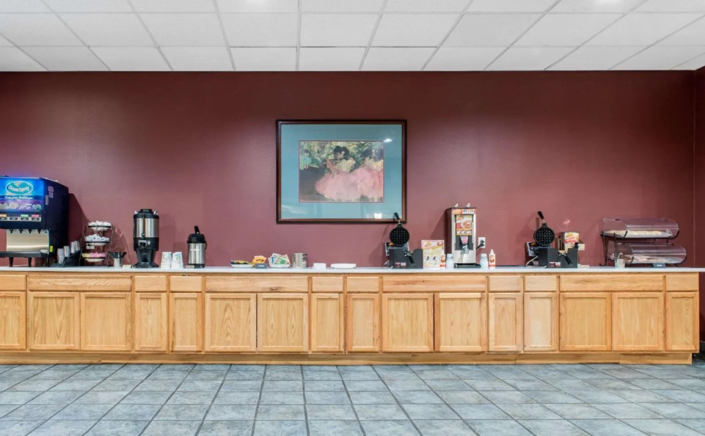 Clarion Hotel Airport