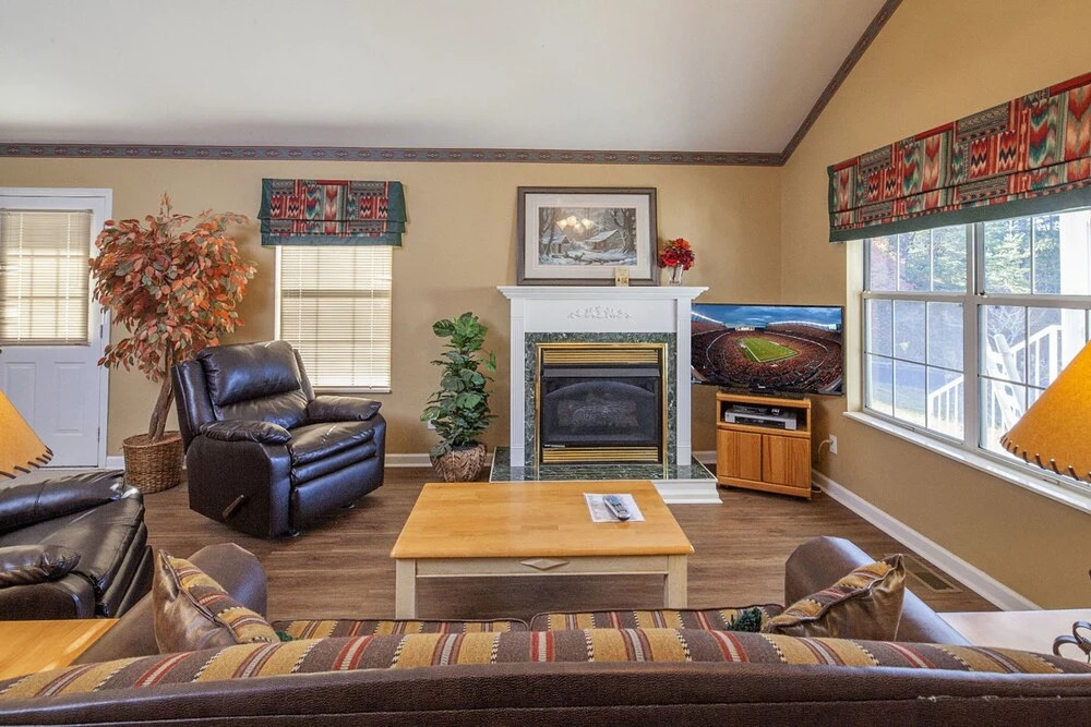 Our Tennessee Mountain Home - Great Location! Close To All The Action! cabin