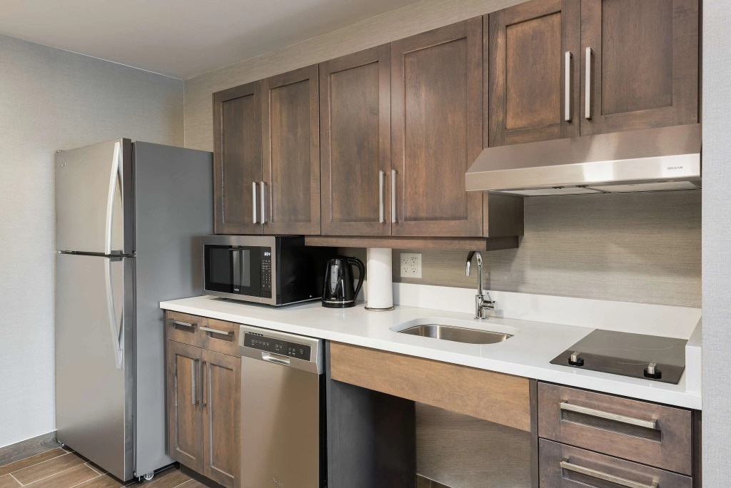 Homewood Suites By Hilton Ottawa Airport
