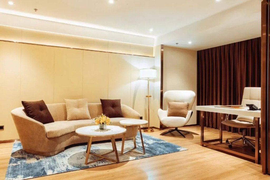 Huangting International Hotel