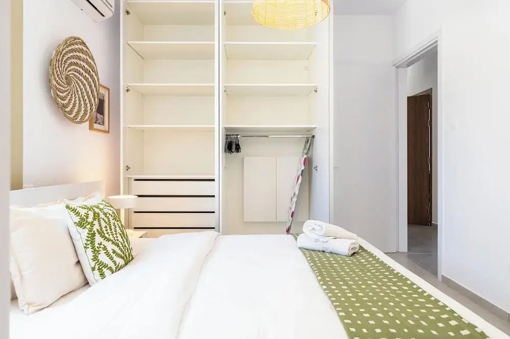 Solenne Stylish 2-BR Apt in Larnaca