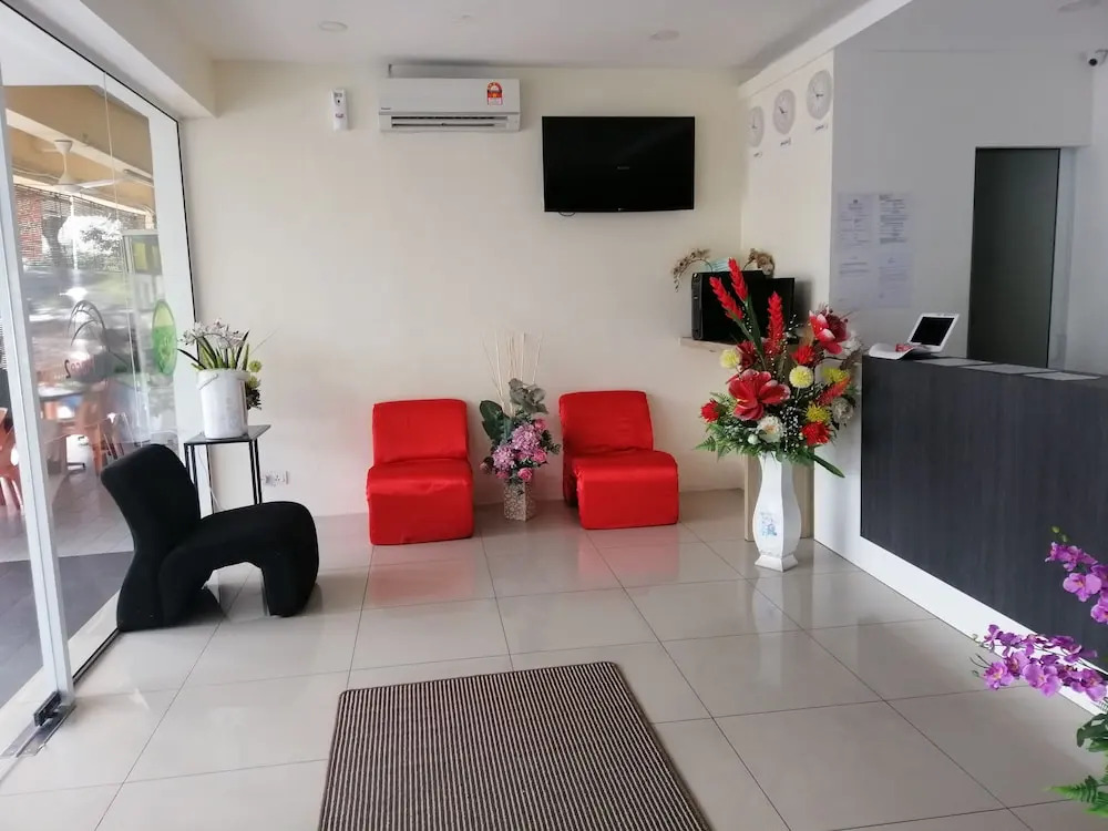 Place2Stay @ Simpang Tiga