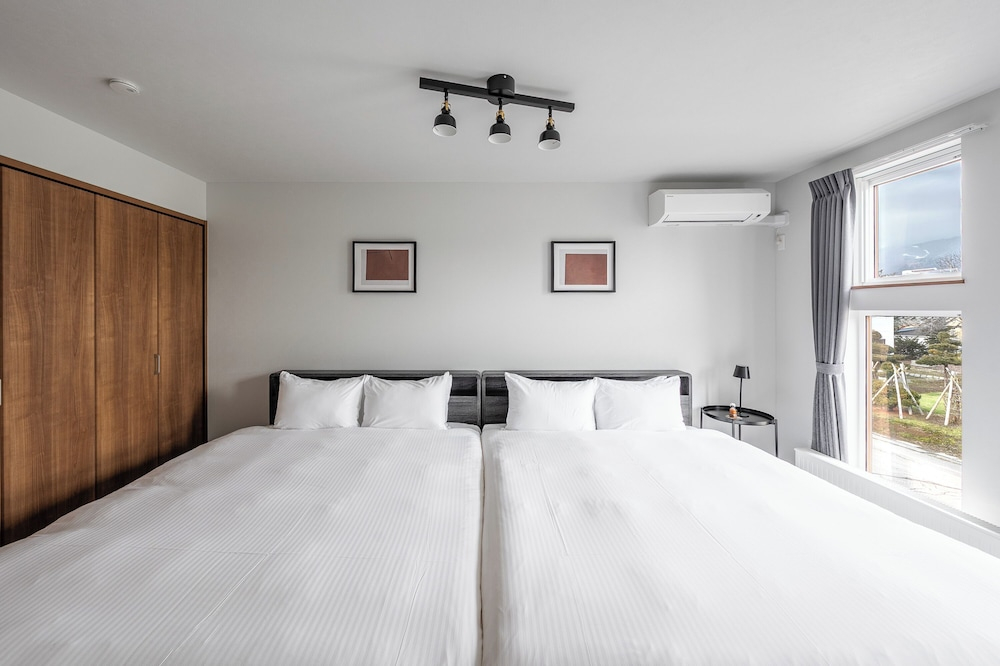 Hills Niseko D