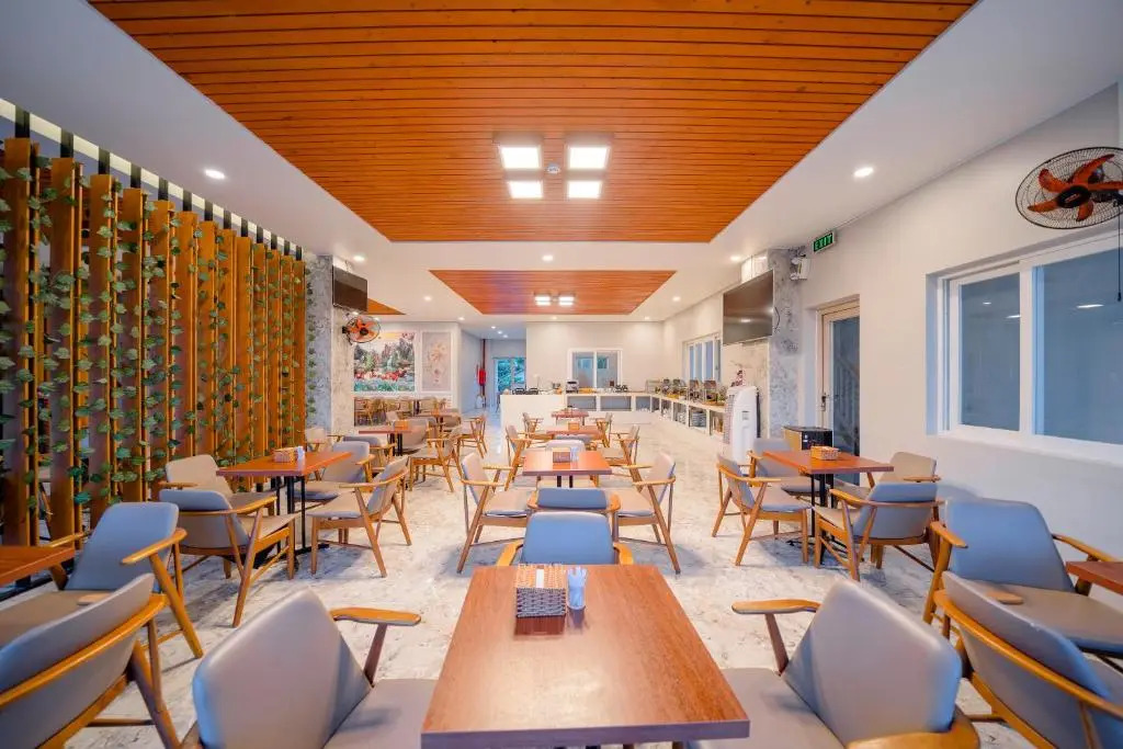 Summer Dream Hotel