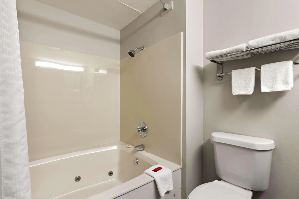 SureStay Plus Hotel by Best Western Tulsa East