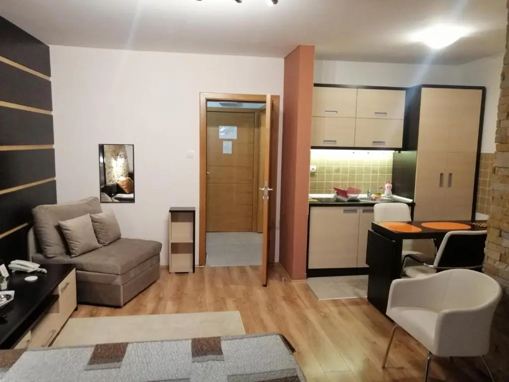 Apartman 115 Zoned
