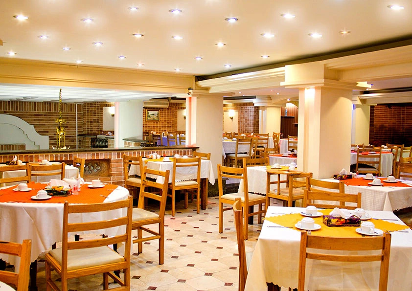 Arg Shiraz Hotel