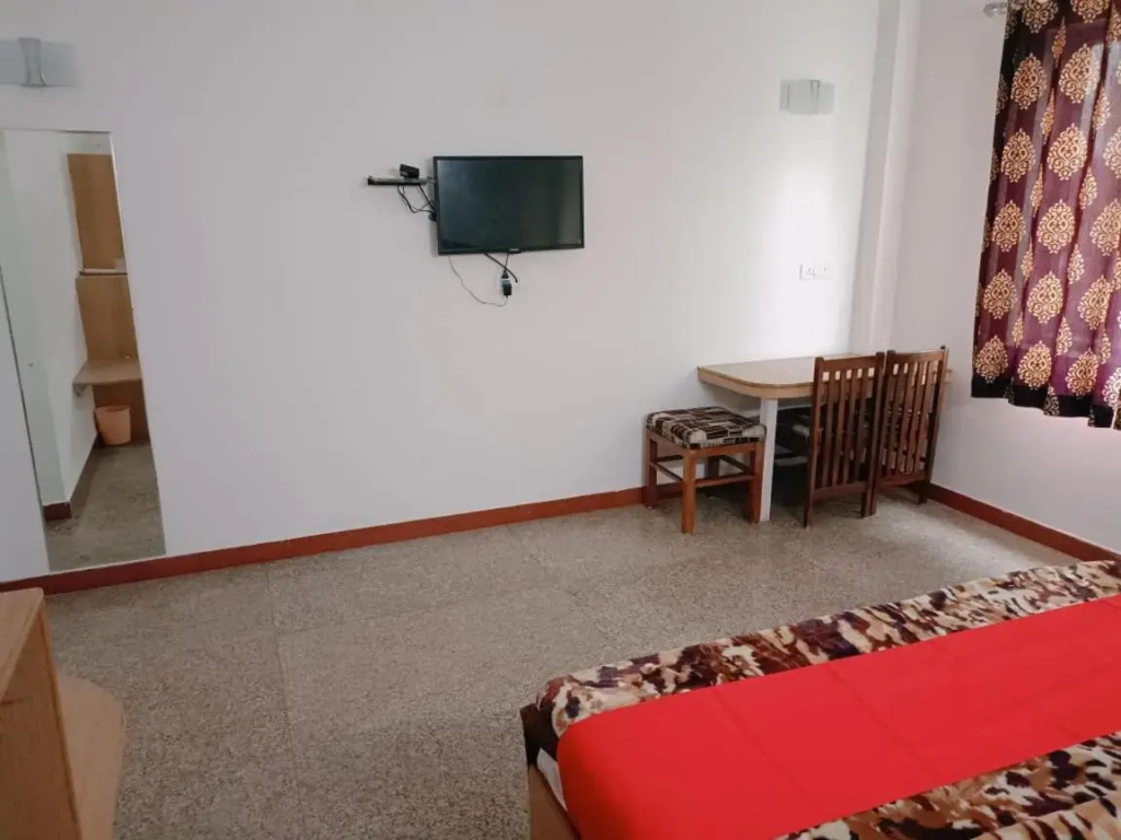 Staygo Hotel Near Shantikunj Bhupatwala