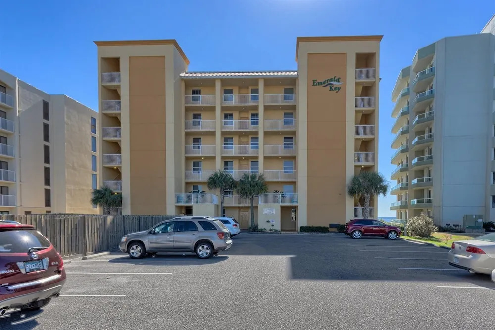 Emerald Key 301 by Meyer Vacation Rentals