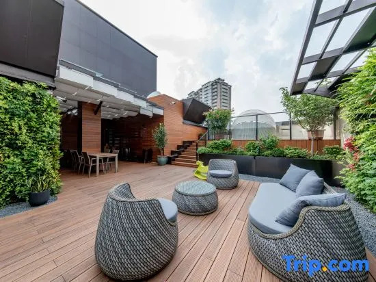 Yuetang Zhenxuan Service Apartment