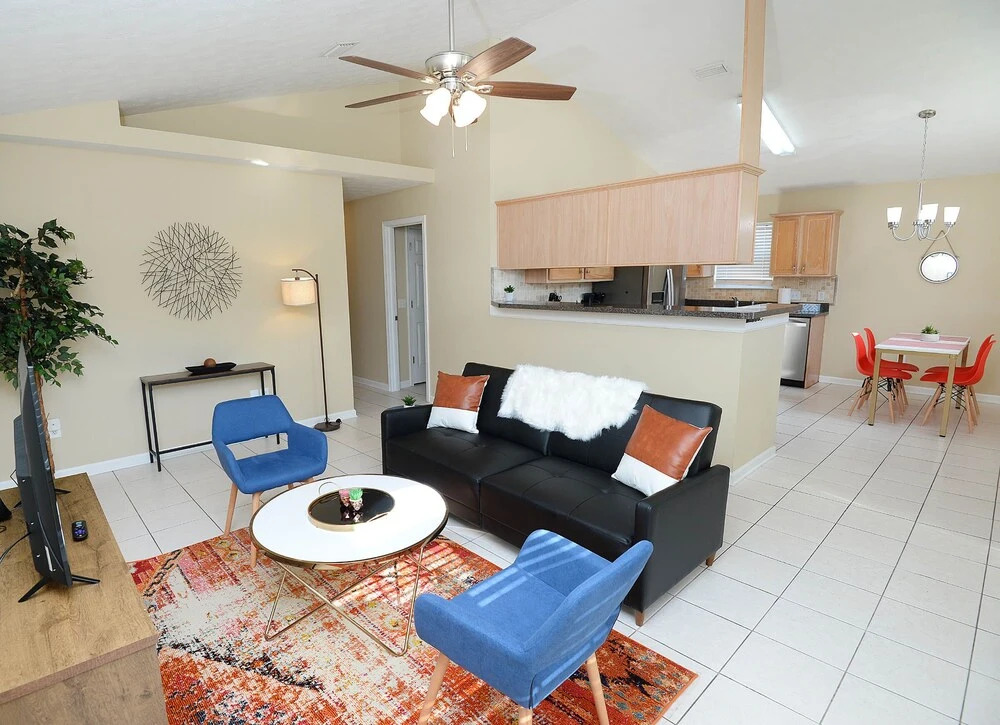 3BR 2BA House in Gated Community by CozySuites
