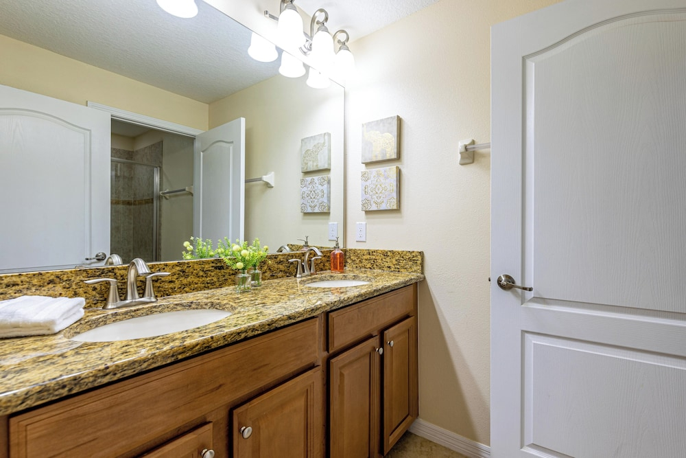 Flash 20 Off Spetacular Townhome With Private Pool Close to Disney 8919pp