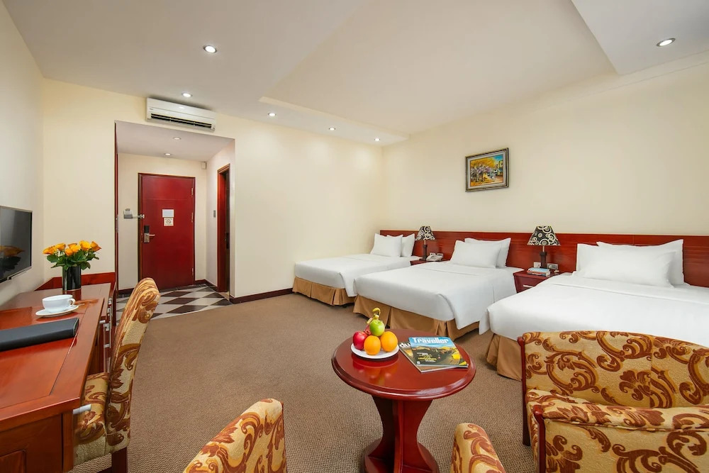 A25 Premium Hotel - 705 Lac Long Quan