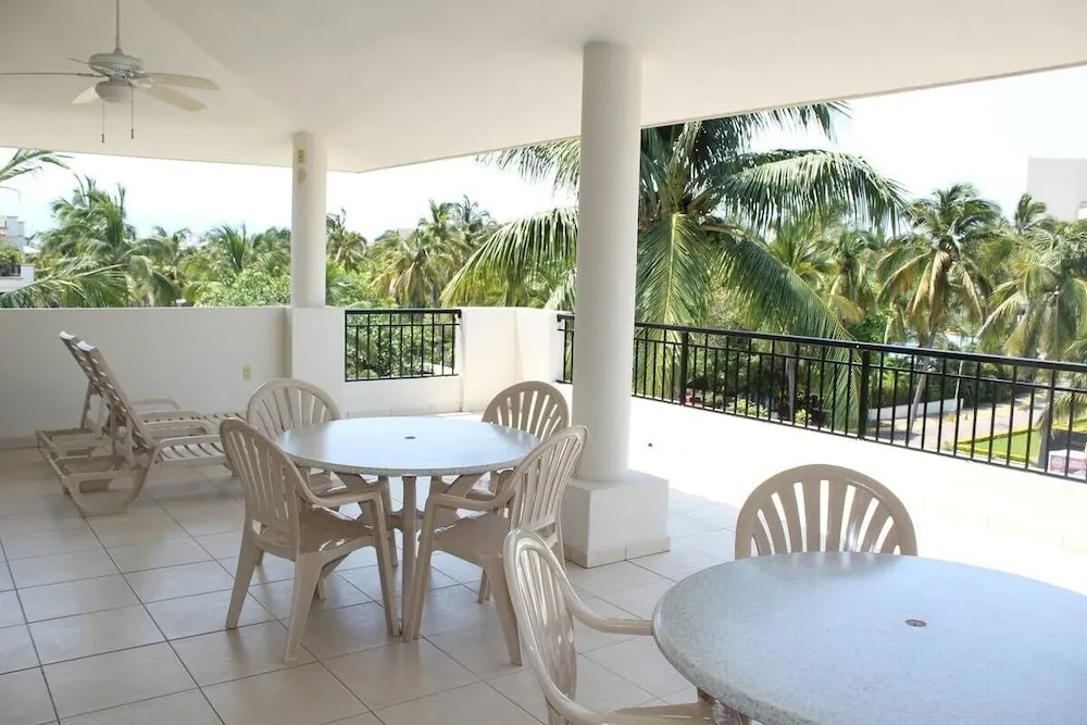 Grand Marina Villas
