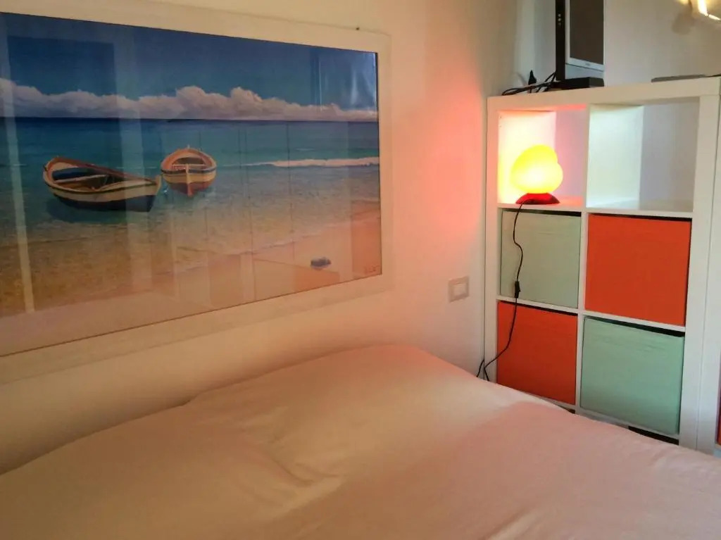 Casa "Ale" con piscina comune e bellissimo giardino a 5 minuti dal mare