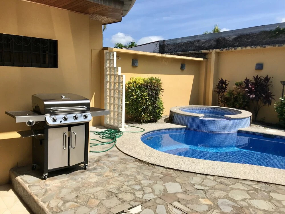 Casa Suenos: Iconic 4BR Home with Private Pool by RedAwning