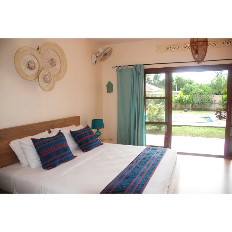 Lauras Guest House-adult only