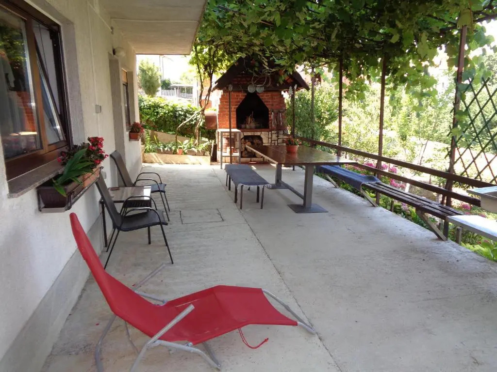Nena's Place