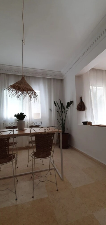 FRESH DESIGNED next to THE SEA -nice area - wifi
