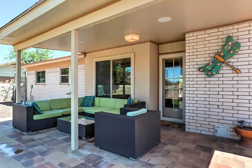 El Paso Smart House: Backyard - 12 Mi to Downtown