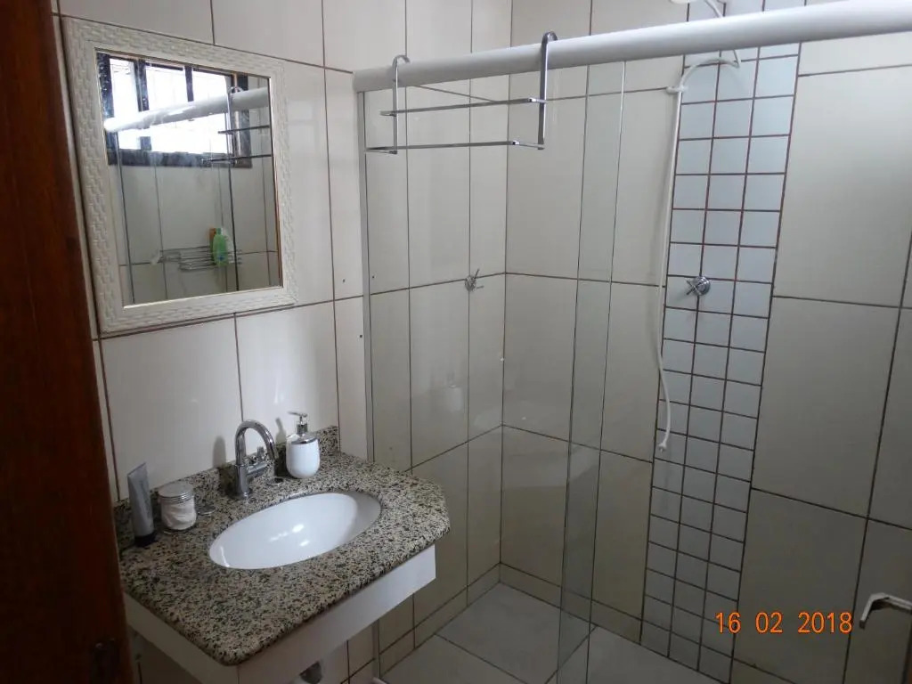 Pousada Casa Verde - quartos individuais - smart tv 32 - e banheiro privativo