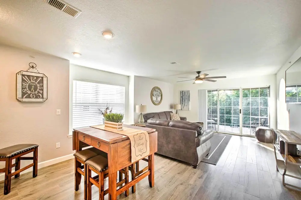 Near Branson Landing / Sister Condo Very Close by!