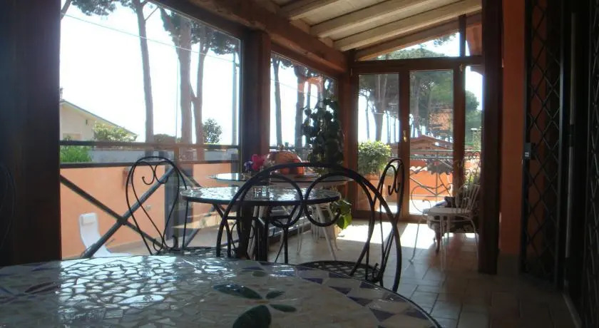 Bed&Breakfast-Roma-Oltre Il Giardino