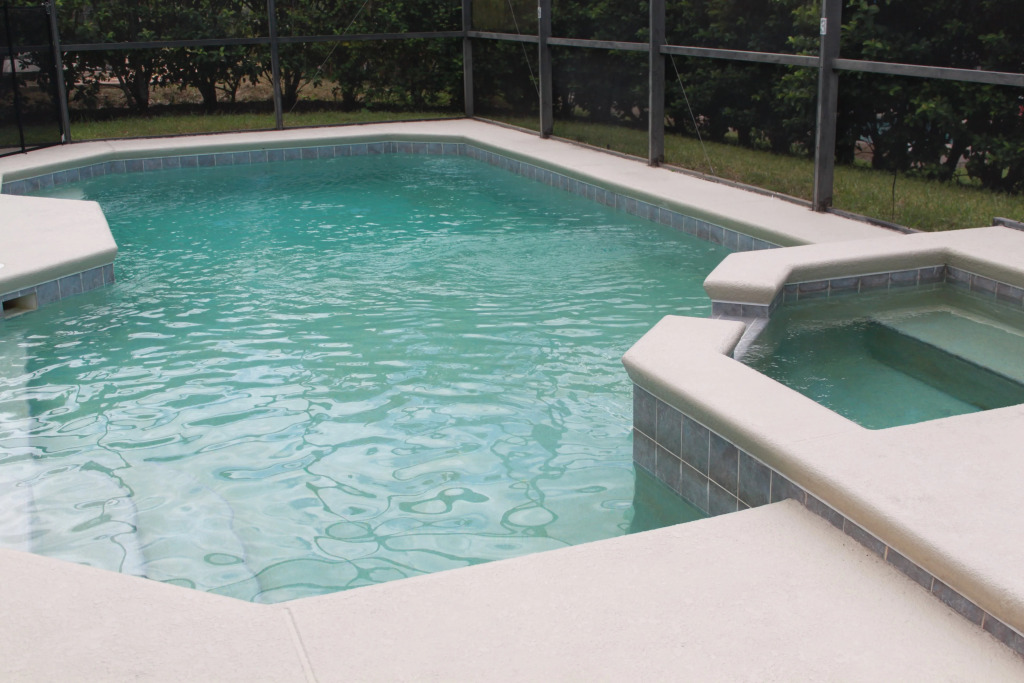 Golf Course Community, Spa and Private Pool, Davenport, US