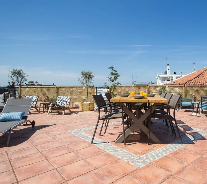 Apartment 102m² - Roof Garden with Acropolis View