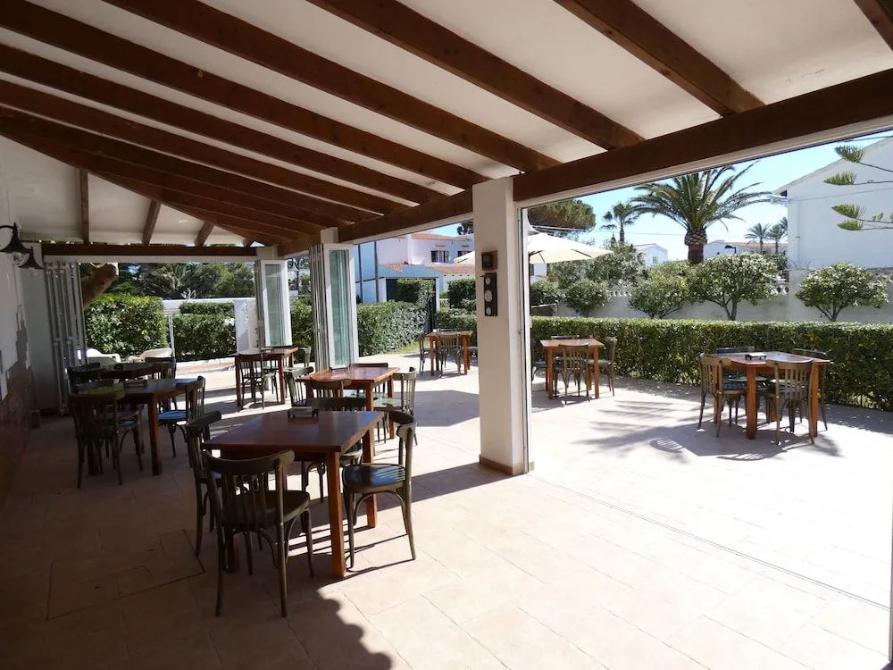 Hostal Port Fornells