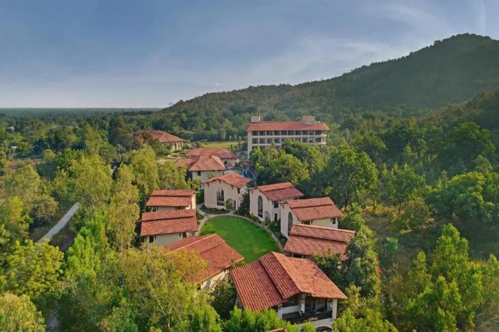 Bhanu The Fern Forest Resort & Spa Jambughoda, Series by Marriott