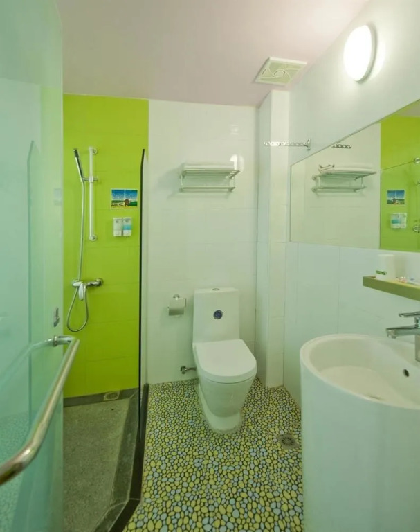 ZhuXing Hotel