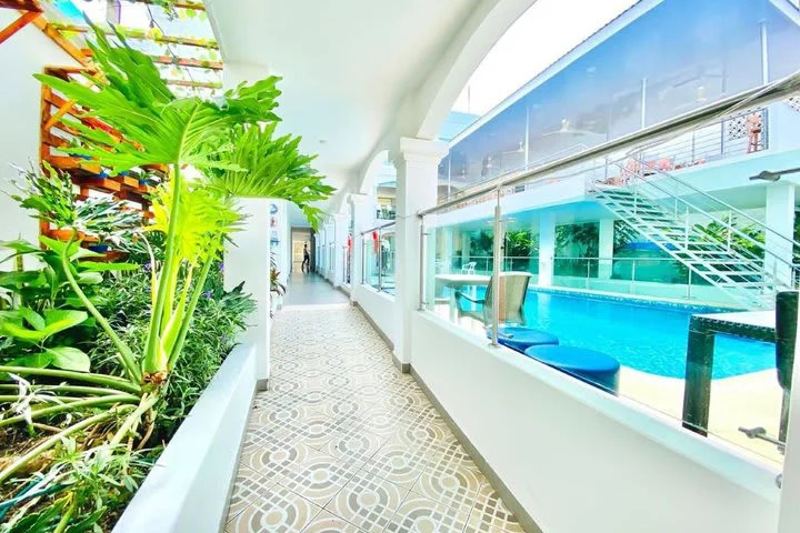 Hostal La Mansion